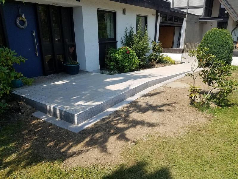 Barrierefreier Zugang mit Rampe