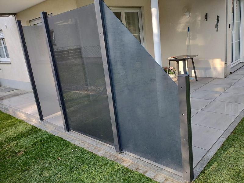 Sichtschutz aus satiniertem Glas